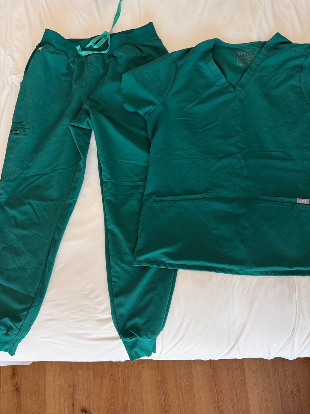 Figs Women's Scrub Set in forest green L top M bottom